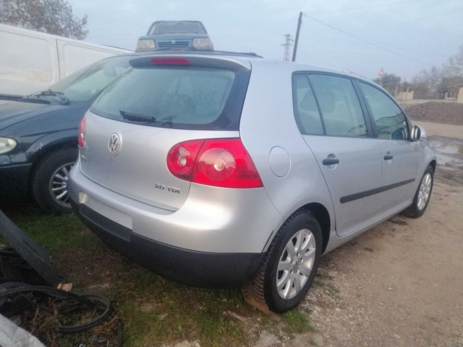 Volkswagen Golf 5 /Голф 5 2.0 140к.с. 2004г. на части