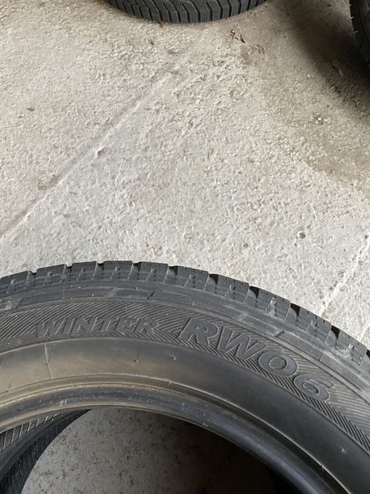 205/60/16C HANKOOK 2бр. 6-7мм