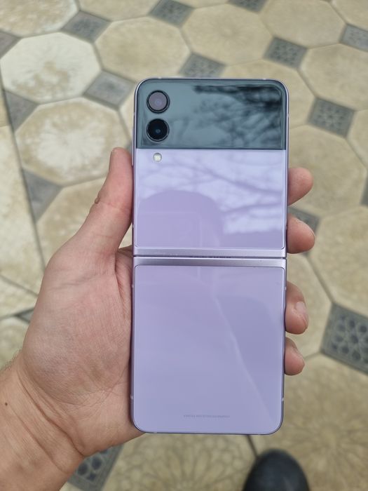 Samsung Z flip 3 ideal