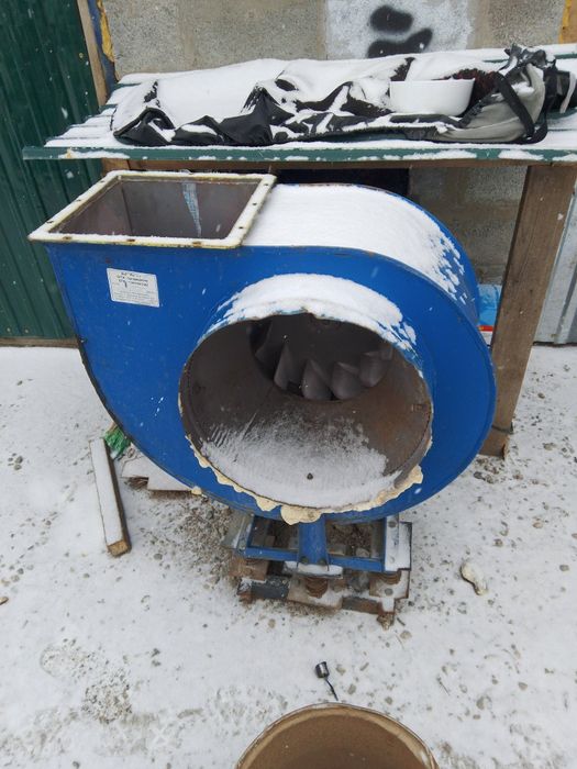 Продам вытишку 220 в