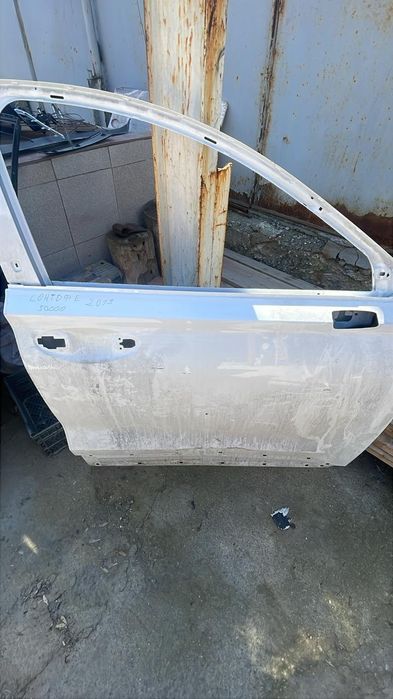 Hyundai Santa Fe дверь