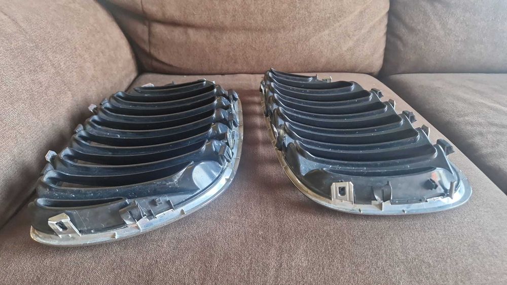 Grile originale capota fata BMW X5 E70 Stanga +DR