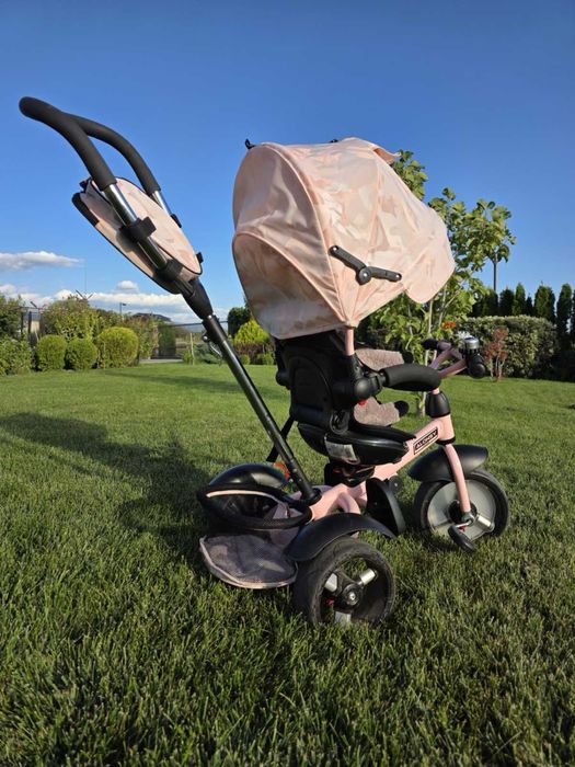 KIKKA RIDE Триколка със сенник и въртяща се седалка 3в1