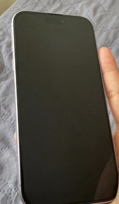 продается Iphone 17 256gb