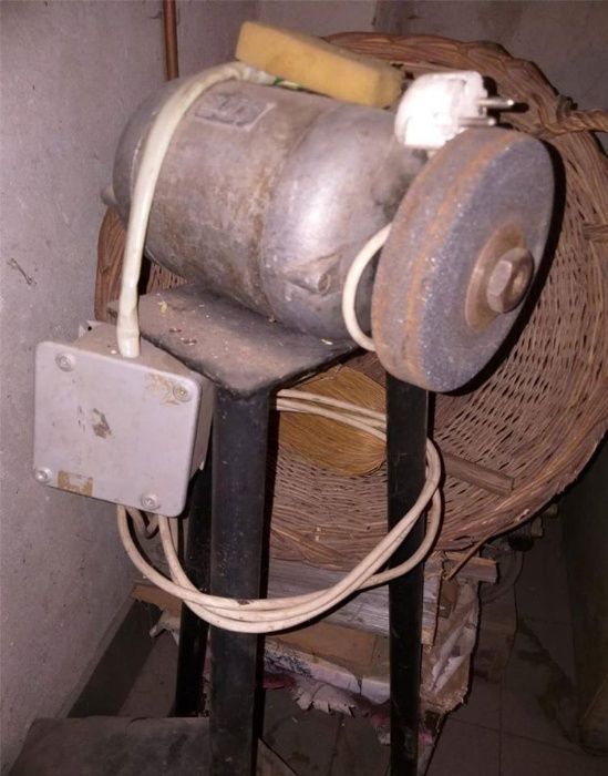 Vand mașina / masini de polizat!!