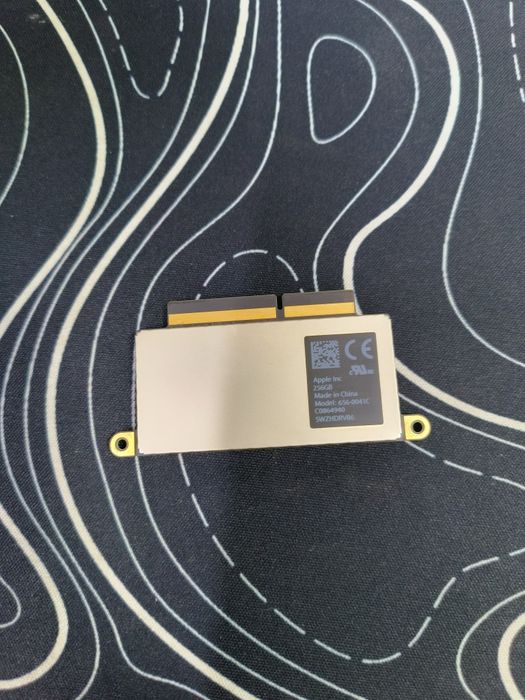 Ssd для MacBook PRO A1708 в отличном состоянии