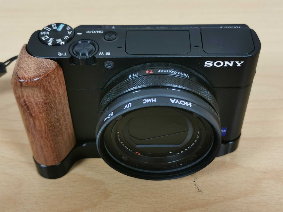 Smallrig грип за Sony RX100 (версии III, IV,V, VA, VI и VII)