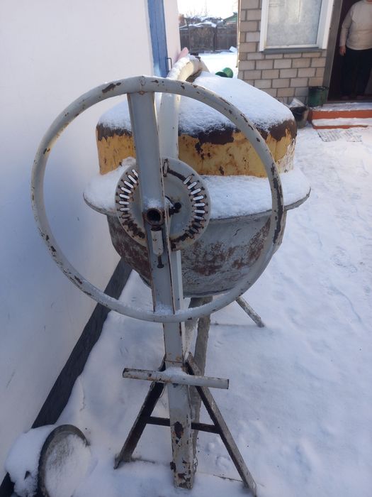 Продам Бетономешалку