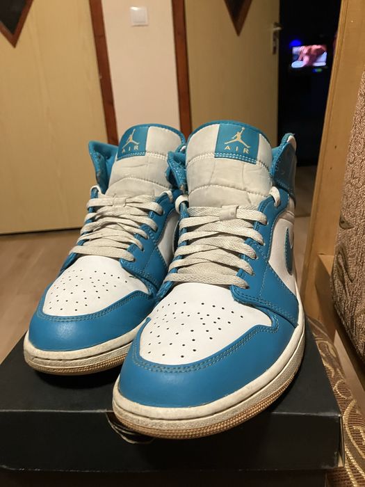Jordan 1 mid “Aquatone”