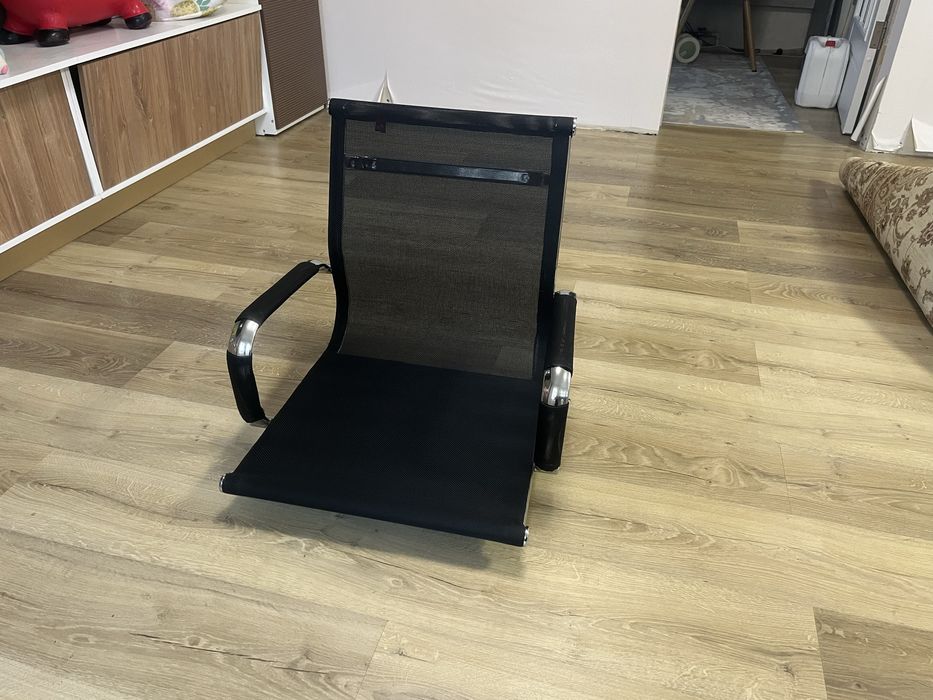 Продаем запчасти кресла офисного