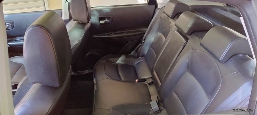 Продавам Нисан Кашкай