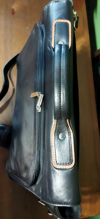 Чанта от естествена кожа за лаптоп