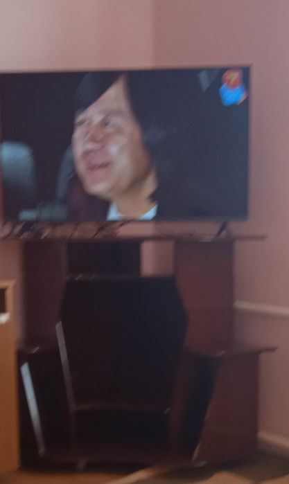 Продается тумба под телевизор