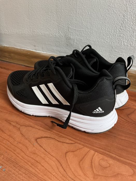 Кроссовки Adidas – оригинал