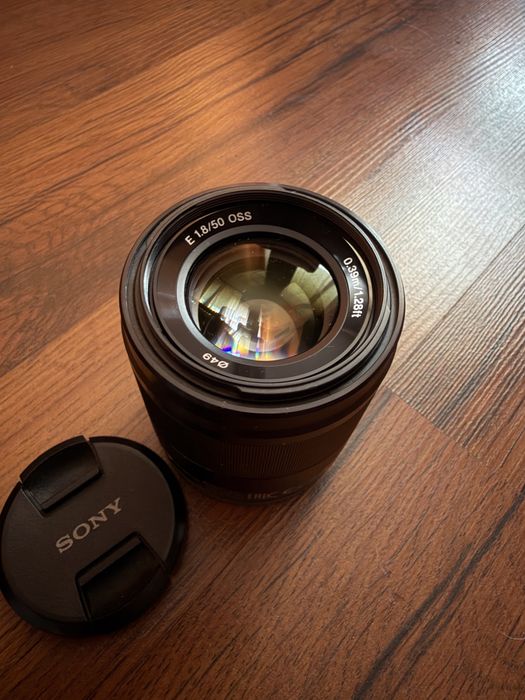 Sony Alpha A5100 + 16–50 OSS + 50mm f/1.8 OSS