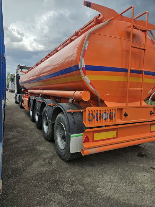 Бензовоз полу прицеп