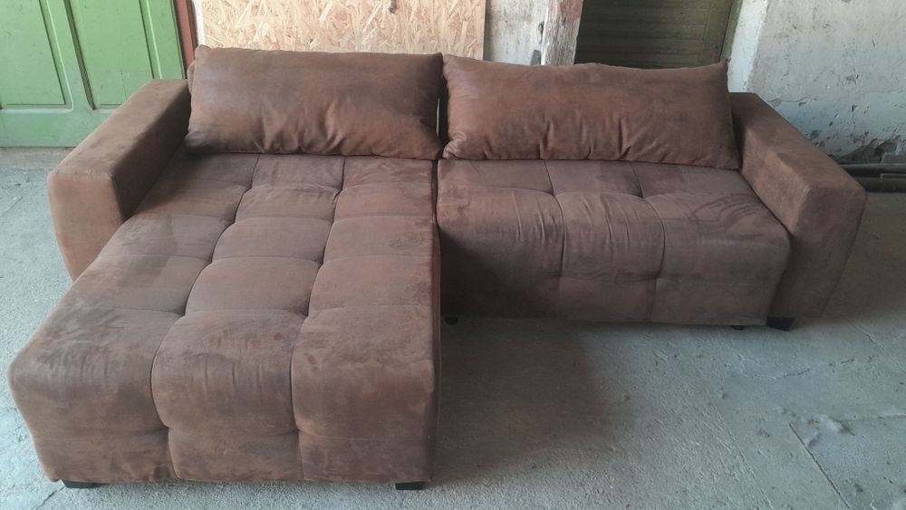 Vand coltar extensibil  500 lei