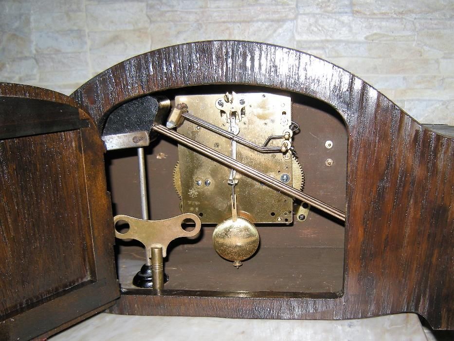 настолен часовник - Junghans