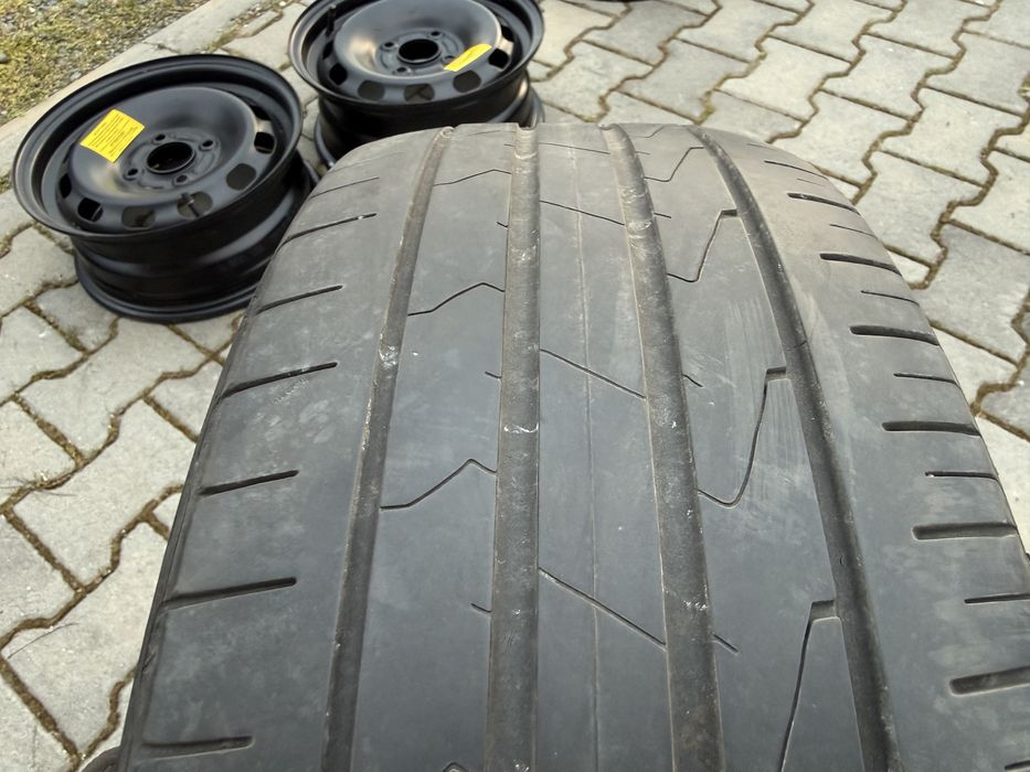 2бр. Летни Гуми 205/60R/16 -HANKOOK- DOT:1720- 4.0мм. *40€ за 2бр.*