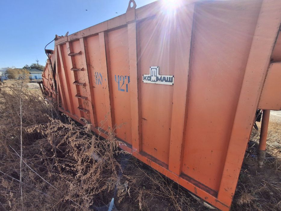 Продам мусоровоз