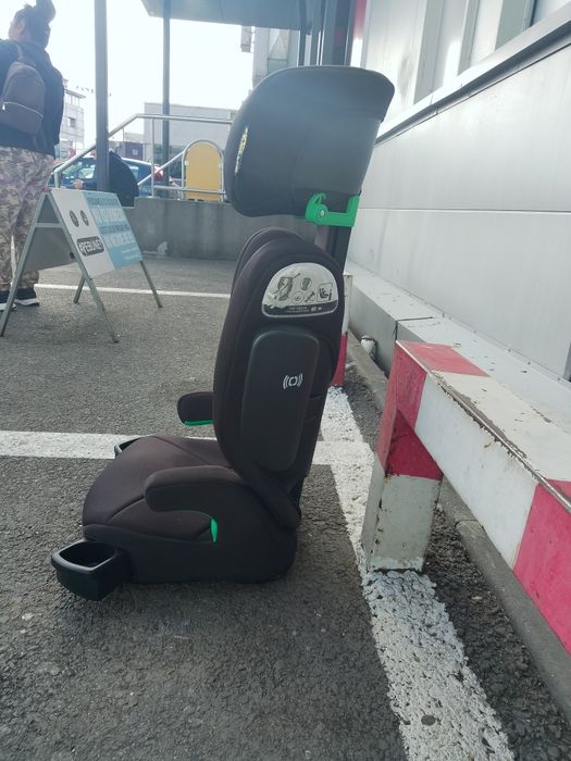 Scaun impecabil pt copii predare personala doar in București