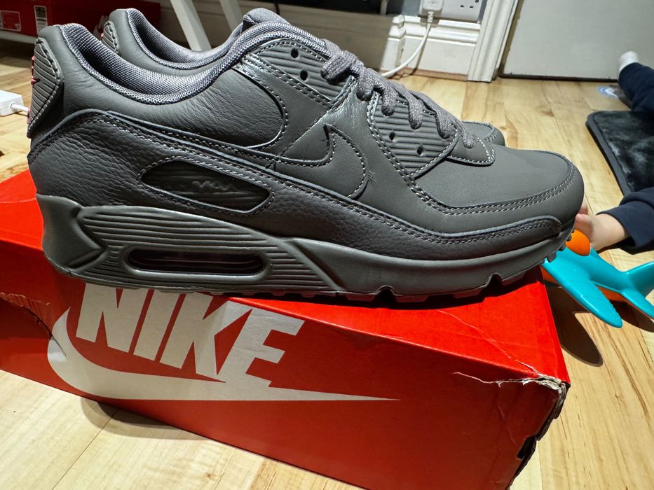 Мъжски маратонки Nike air max 45 размер