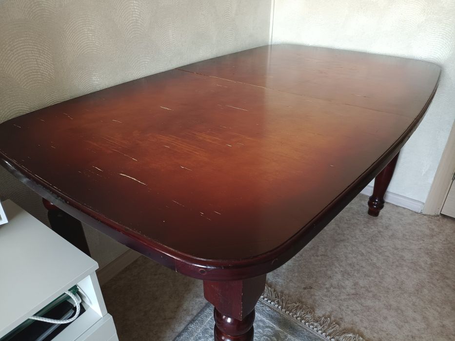 Продам раздвижной деревянный стол