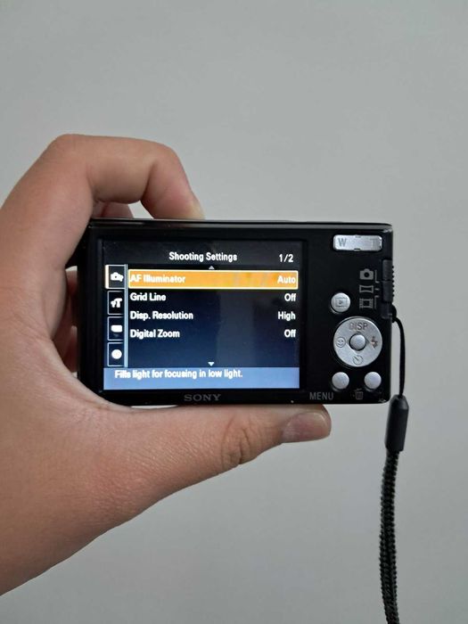 Sony Cyber-shot DSH-W830.