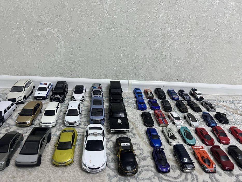 Машинки  хот вилсы