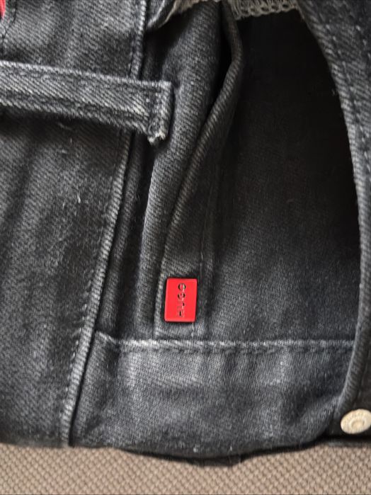 Blugi Hugo Boss