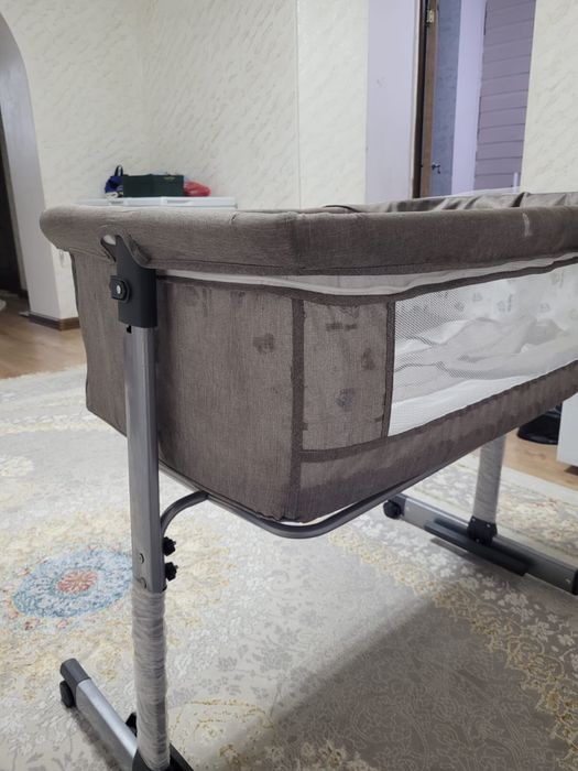 Продам детскую кроватку