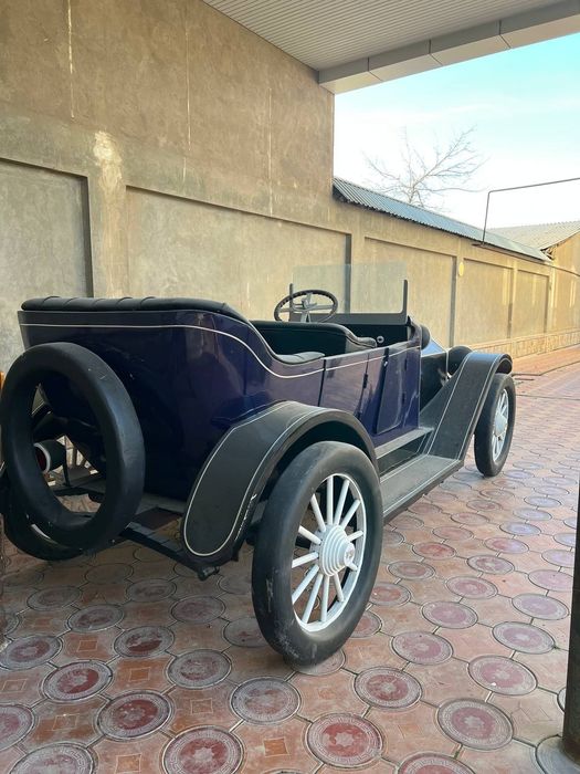 Раритетный Автомобиль !