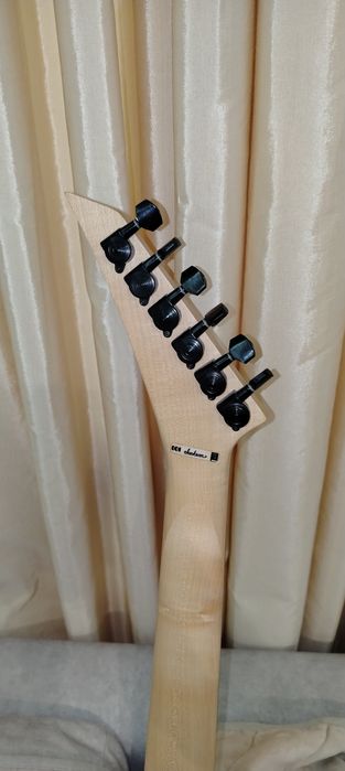 Електрическа китара Jackson JS 11
