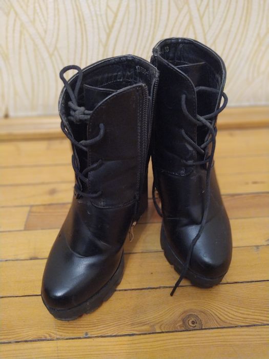 Фирменный полусапожки