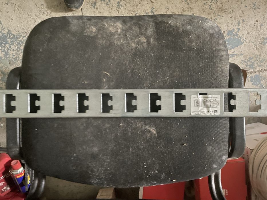 Стойка кабельная металл