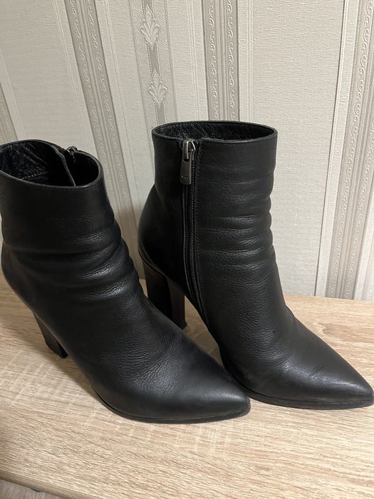 Черные полусапожки