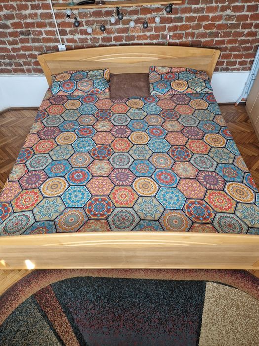 Pat matrimonial lemn masiv