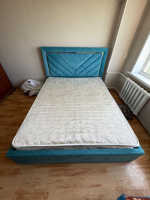 СРОЧНО продам кровать