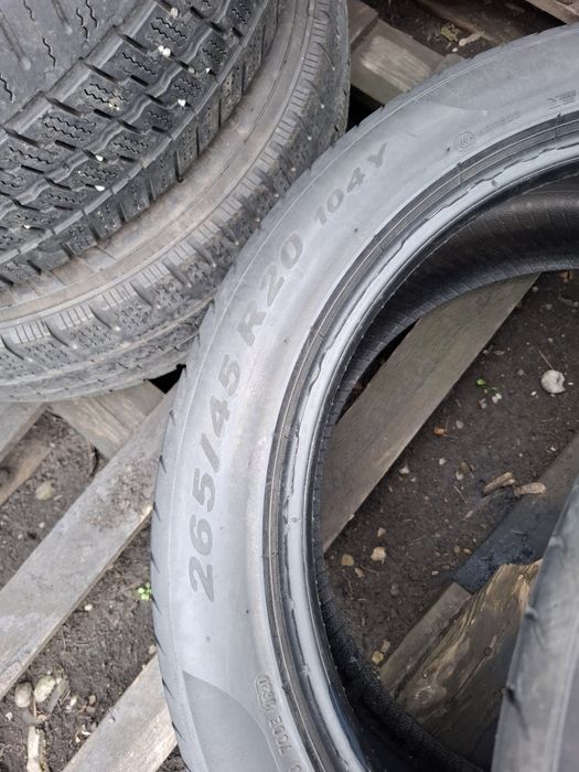 Vand 2 anvelope 265 45 20 pireli de vara nu au defecte
