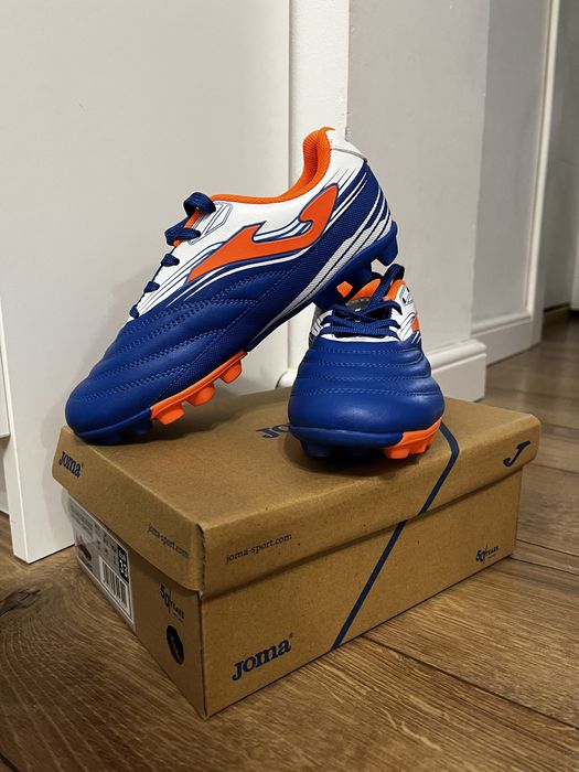 Pantofi sport JOMA Toledo Jr 2104 - marime 33 NOU