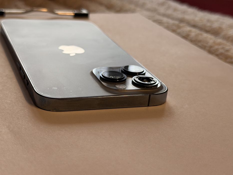 iPhone 13 pro max IEFTIN URGENT