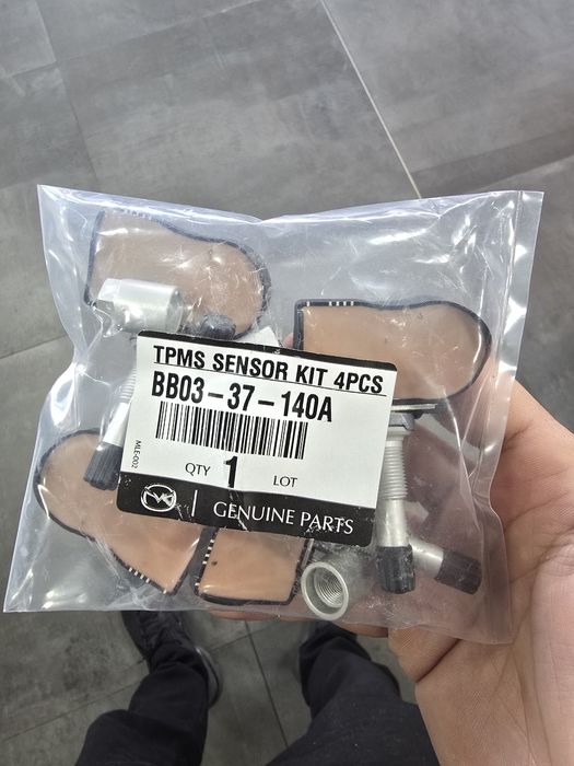 Оригинални датчици за Мазда нови