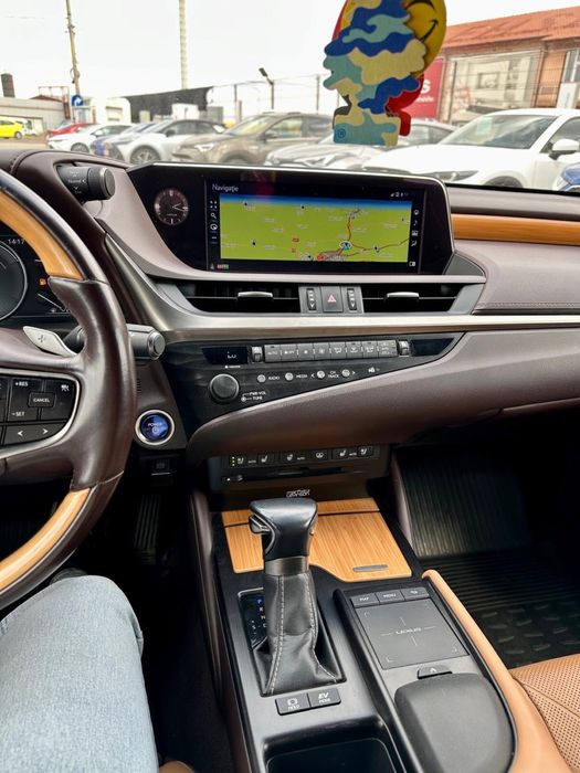 Lexus ES Lexus ES 300h LUXURY Hybrid