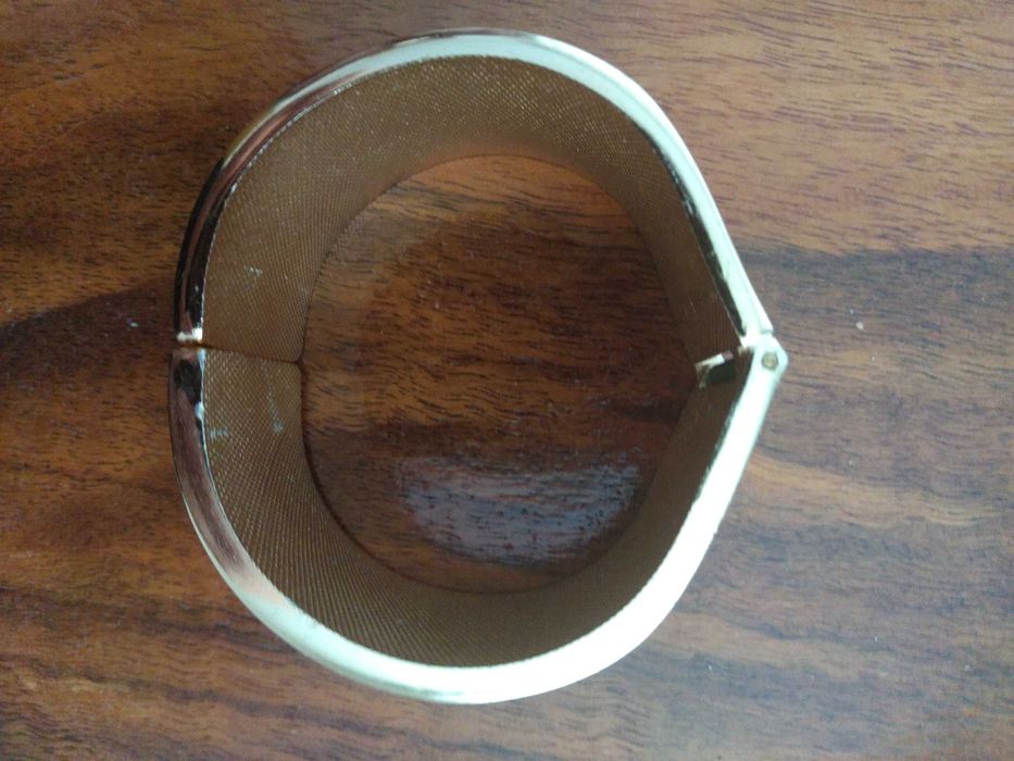 Гривна от едно ереме