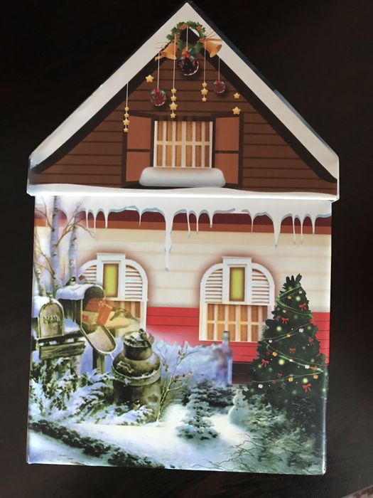 16 броя кукли за пръстчета в коледна къщичка