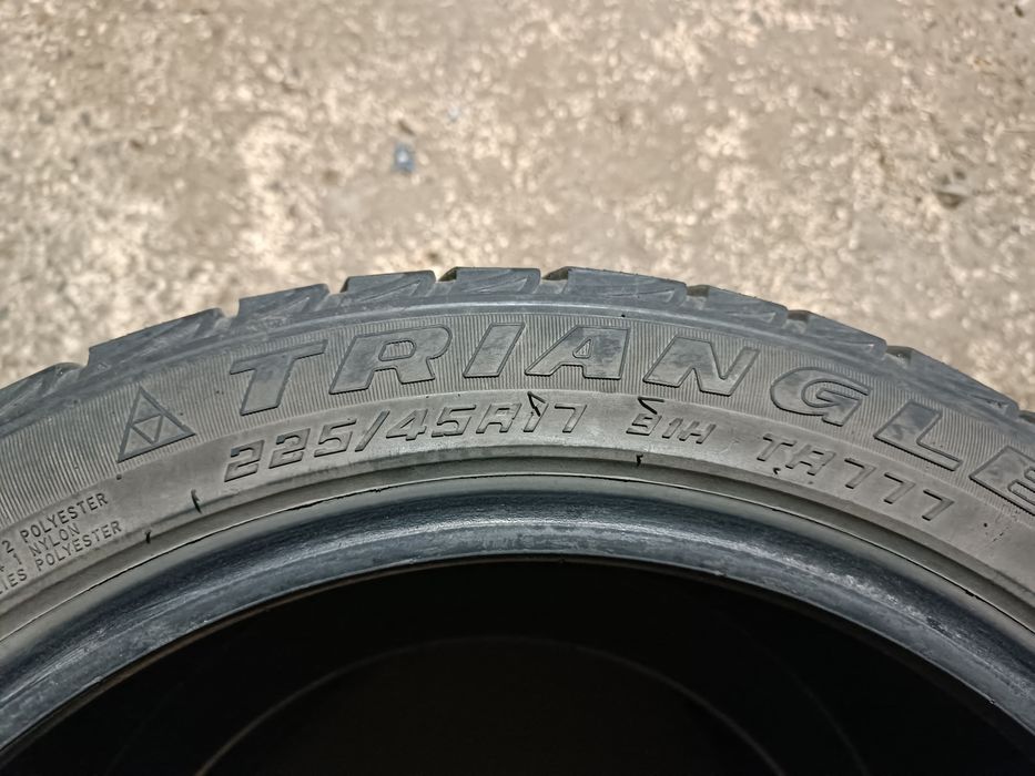 Продам зимний шина