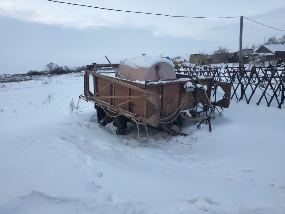 Прицепной опрыскиватель протравитель