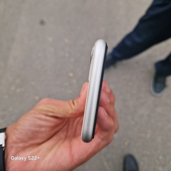 iPhone 11 обмен на любой телефон могу доплата