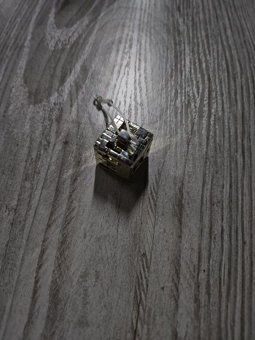 Золотой блок из киндер джой майнкрафт