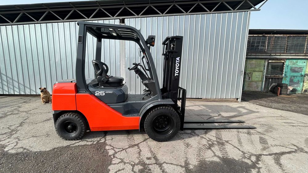 Продам Вилочный погрузчик (кара)